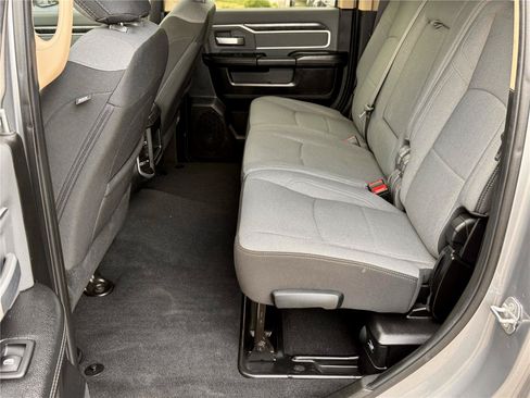 Used 2019 RAM 3500 Big Horn AWD/4WD image 33
