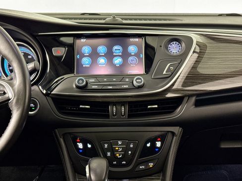 Used 2017 Buick Envision Essence image 28