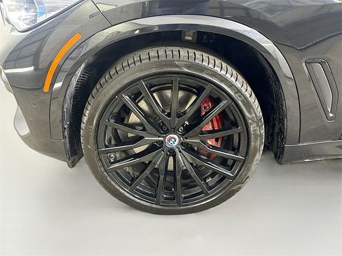 Used 2023 BMW X5 M50i w/ Executive Package image 8