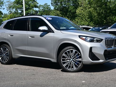Used 2026 BMW X1 xDrive28i w/ M Sport Package AWD/4WD image 2