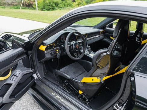 Used 2018 Porsche 911 GT2 RS w/ Weissach Package RWD image 5