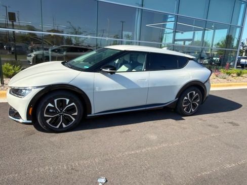Used 2022 Kia EV6 Wind w/ Wind Technology Package AWD/4WD image 3