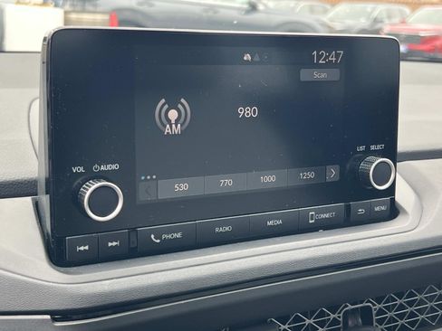 Used 2023 Honda Accord EX image 12