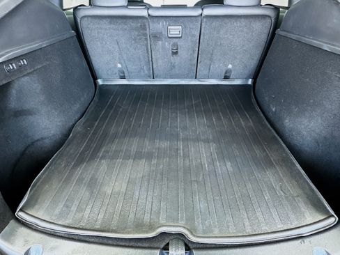 Used 2024 Tesla Model Y Performance AWD/4WD image 17