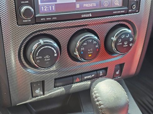 Used 2014 Dodge Challenger R/T image 35