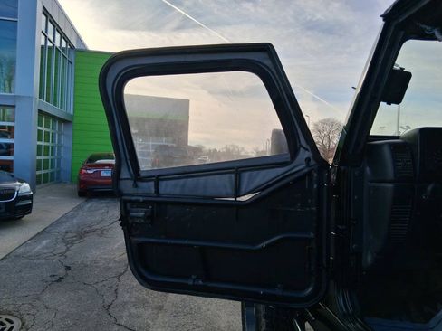 Used 2006 Jeep Wrangler X AWD/4WD image 10