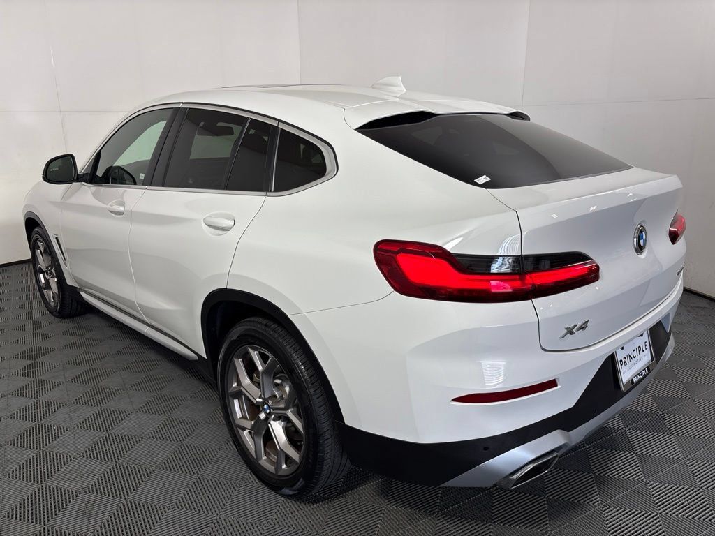 Used 2022 BMW X4 xDrive30i w/ Premium Package 2 AWD/4WD image 7