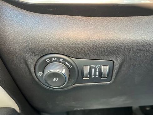 Used 2024 Jeep Compass Limited AWD/4WD image 12