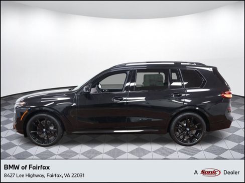 Used 2025 BMW X7 xDrive40i w/ M Sport Package image 1
