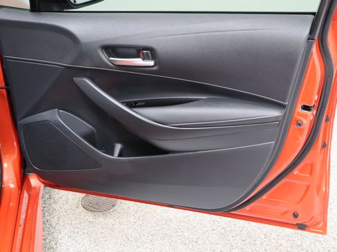 Certified 2025 Toyota Corolla SE FWD image 32