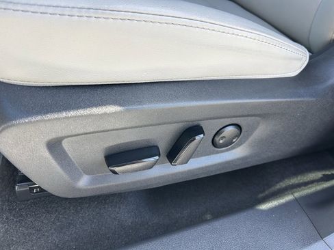 Certified 2025 Nissan Murano SV w/ Cargo Package AWD/4WD image 29