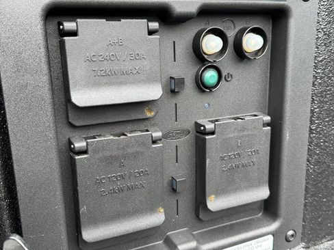 Certified 2023 Ford F150 Platinum w/ Equipment Group 701A High image 11