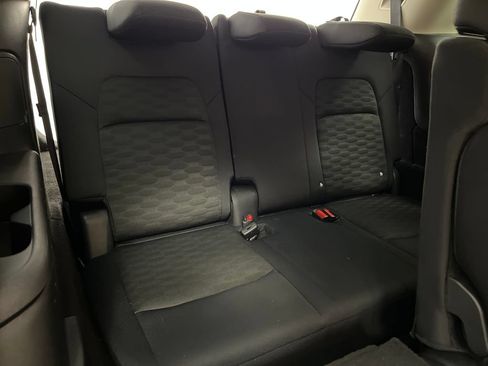 Used 2024 Nissan Pathfinder SV FWD image 34