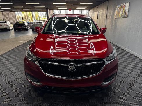 Used 2021 Buick Enclave Essence image 6