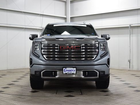 Used 2023 GMC Sierra 1500 Denali w/ Technology Package AWD/4WD image 2