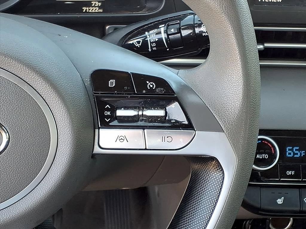 Used 2023 Hyundai Elantra Blue FWD image 16