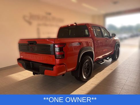 Used 2025 Nissan Frontier PRO-4X w/ Tow Package AWD/4WD image 2