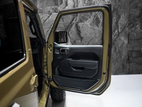 New 2025 Jeep Wrangler Unlimited Rubicon w/ Safety Group image 8