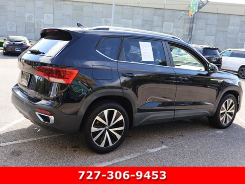 Used 2022 Volkswagen Taos SE w/ IQ.Drive SE Package AWD/4WD image 9