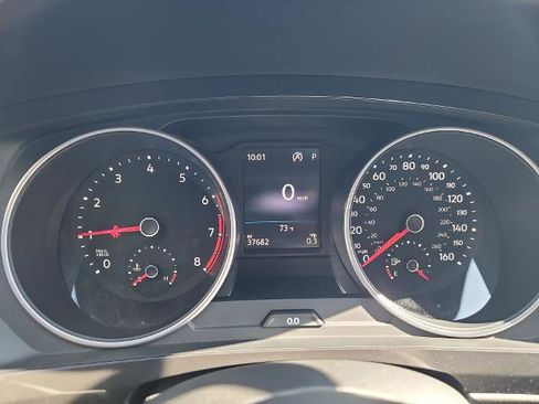 Used 2020 Volkswagen Tiguan S image 11