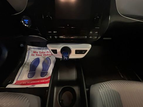 Used 2017 Toyota Prius Two w/ Prius Two Safety Plus Package image 11