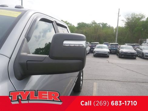 Used 2024 RAM 2500 Big Horn w/ Level 2 Equipment Group AWD/4WD image 13