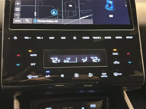 Used 2023 Hyundai Santa Cruz SEL Premium image 26