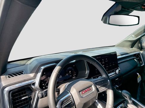 Used 2024 GMC Canyon Elevation w/ Elevation Premium Package RWD image 11