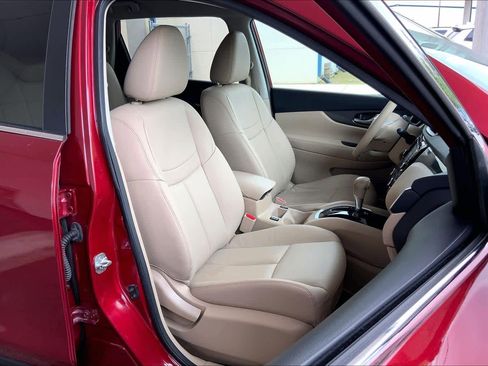 Used 2015 Nissan Rogue SL FWD image 9