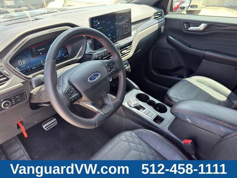 Used 2023 Ford Escape ST-Line Elite w/ Premium Technology Package AWD/4WD image 11