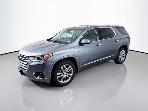 Used 2020 Chevrolet Traverse High Country image 3