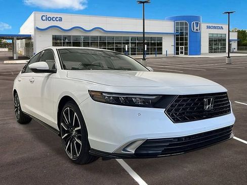 New 2026 Honda Accord Touring image 9