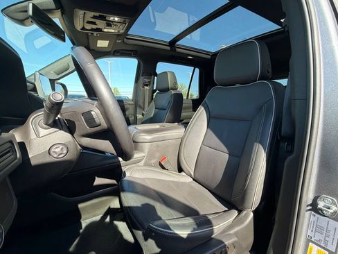 Used 2022 GMC Yukon SLT w/ SLT Premium Package AWD/4WD image 10