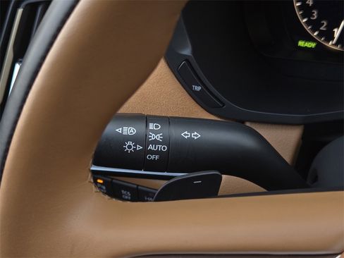 Certified 2025 MAZDA CX-70 3.3 Turbo S w/ Premium Plus image 33