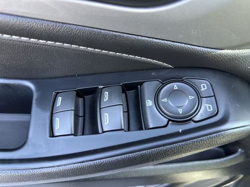 Used 2024 Chevrolet Traverse LT AWD/4WD image 15