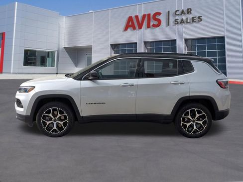 Used 2025 Jeep Compass Limited AWD/4WD image 10