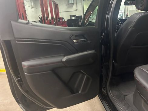 Used 2023 Chevrolet Colorado Z71 w/ Z71 Convenience Package 2 image 26