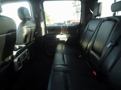 Used 2019 Ford F150 Lariat w/ Equipment Group 502A Luxury image 12