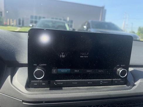 Used 2023 Honda Accord LX image 12