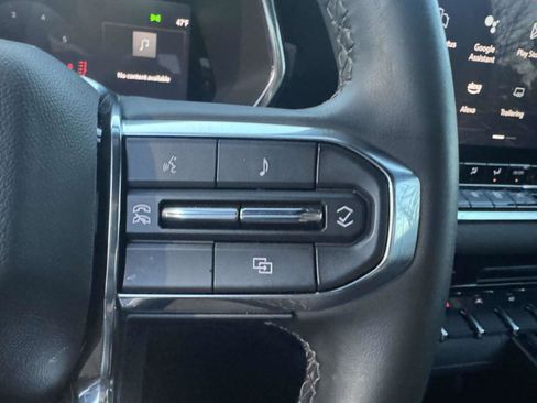 Used 2025 GMC Canyon Elevation w/ Convenience Package image 29