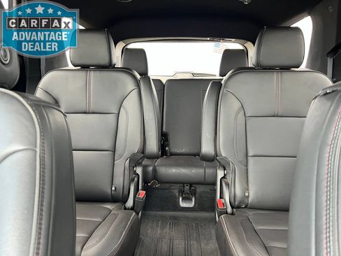 Used 2022 Chevrolet Traverse RS w/ LPO, Floor Liner Package FWD image 22