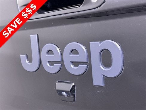Used 2022 Jeep Gladiator Overland image 32