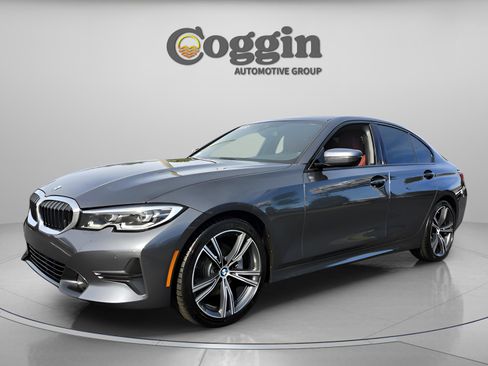 Certified 2022 BMW 330i Sedan w/ Driving Assistance Package image 1