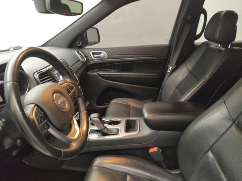 Used 2021 Jeep Grand Cherokee Limited image 17