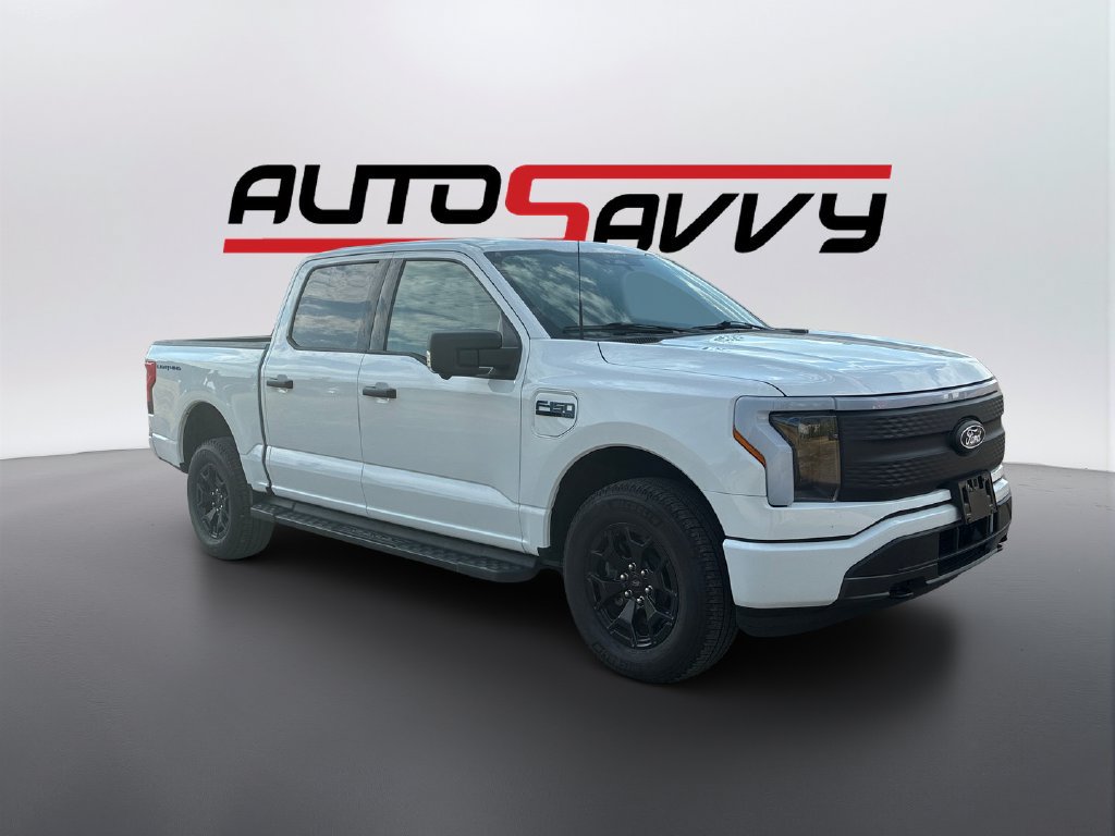 Used 2025 Ford F150 Lightning XLT AWD/4WD image 3