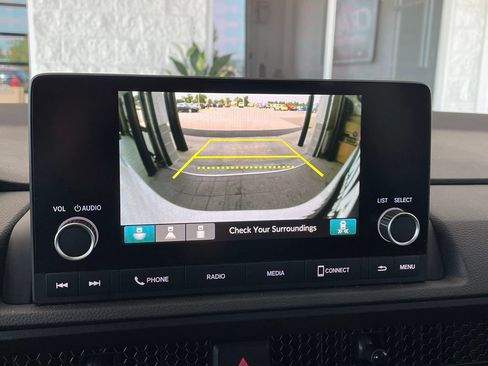 Used 2025 Honda CR-V Sport image 17