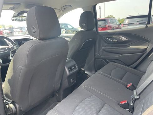 Used 2023 GMC Terrain SLE image 25