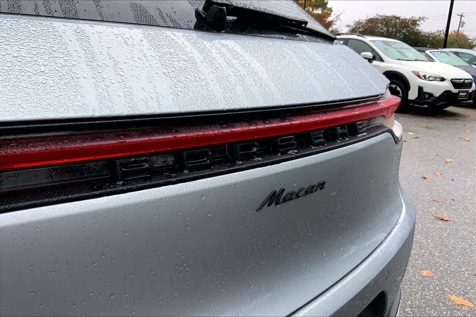 Used 2021 Porsche Macan AWD/4WD image 10