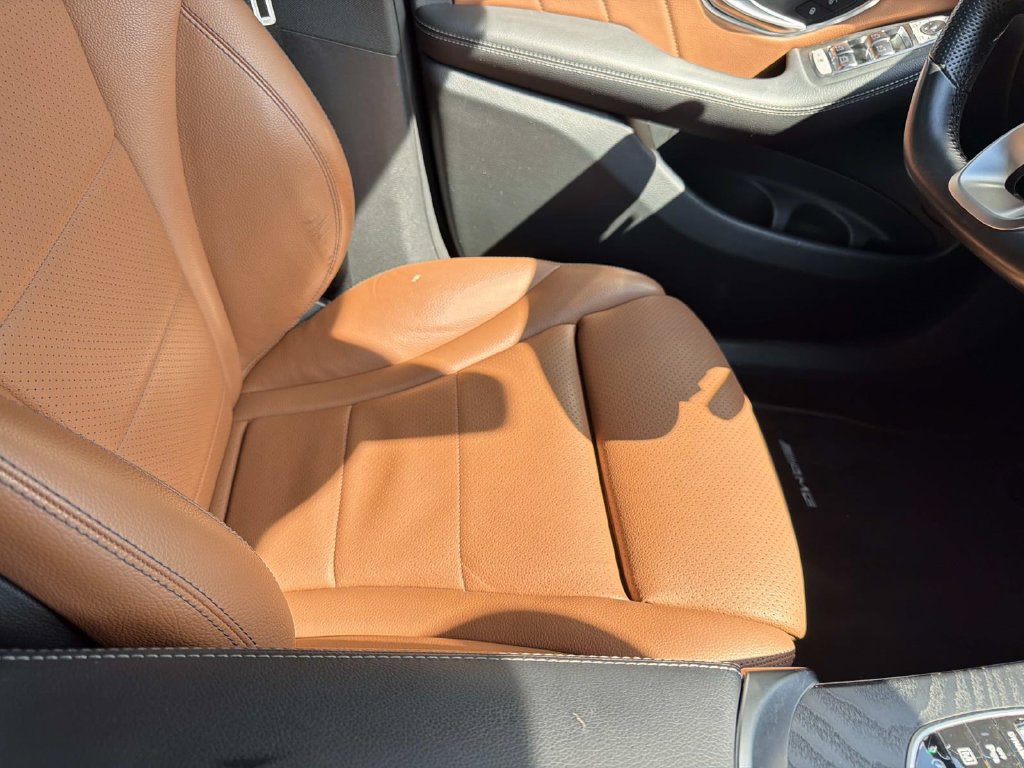Used 2021 Mercedes-Benz GLC 300 4MATIC Coupe image 11