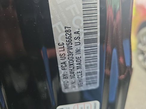 Used 2023 Jeep Wrangler Sport S image 14